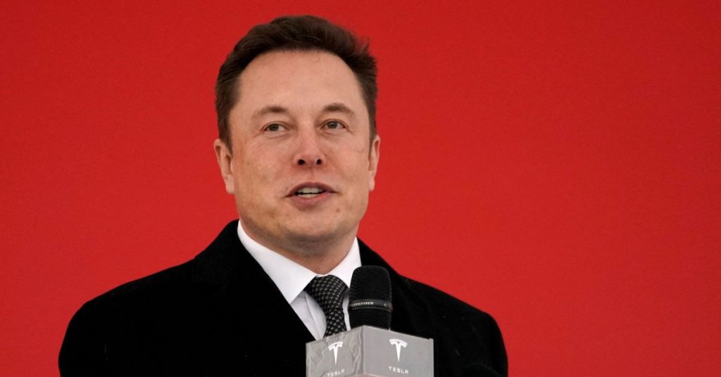 Elon Musk, Tesla attacca la SEC per molestie ‘implacabili’