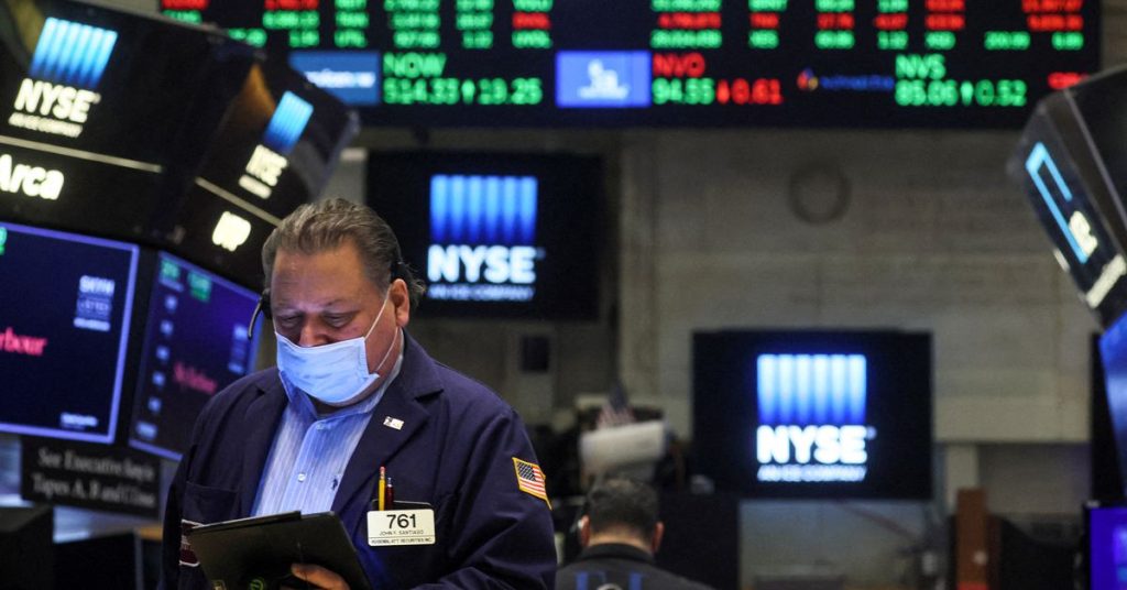 Wall Street sale con il supporto delle grandi aziende tecnologiche mentre le tensioni geopolitiche si attenuano